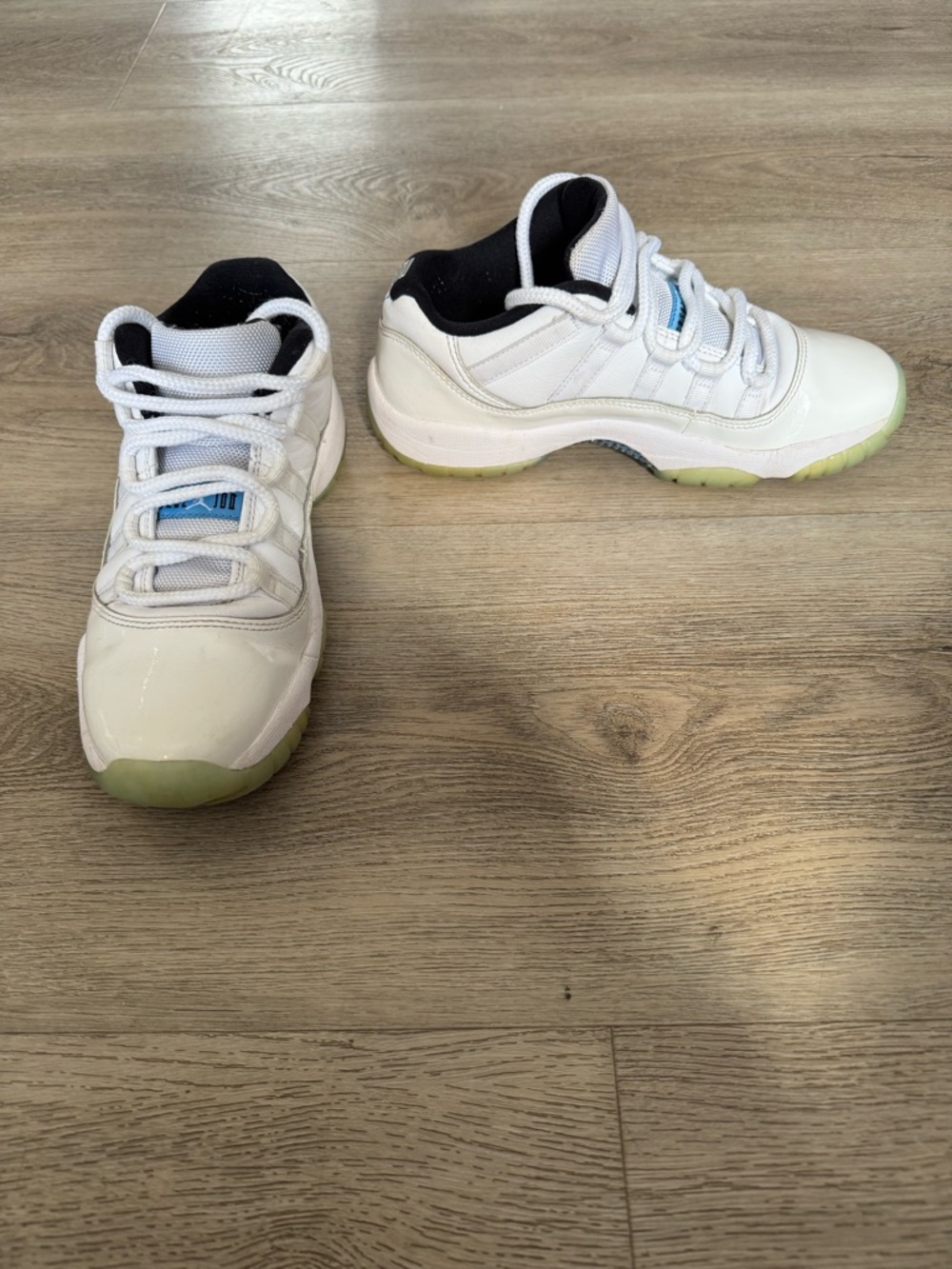 Air Jordan 11 Retro Low
Legend Blue